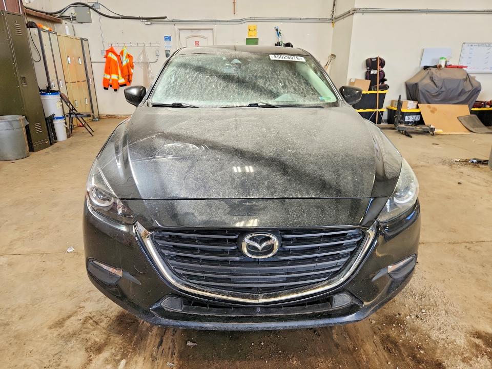 49029576 :رقم المزاد ، 3MZBN1V75JM225063 vin ، 2018 Mazda 3 مزاد بيع