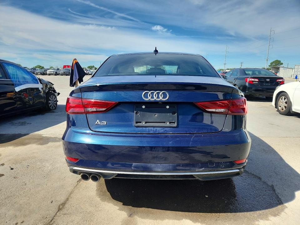 Продаж на аукціоні авто 2017 Audi A3, vin: WAUAUGFF4H1049444, номер лоту: 48864386