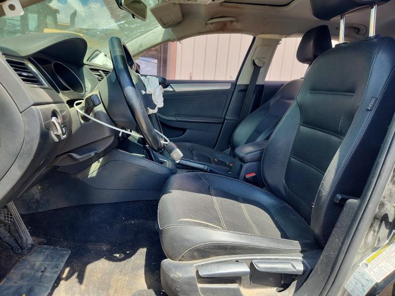 49279016 :رقم المزاد ، 3VWB67AJ3JM241991 vin ، 2018 Volkswagen Jetta مزاد بيع