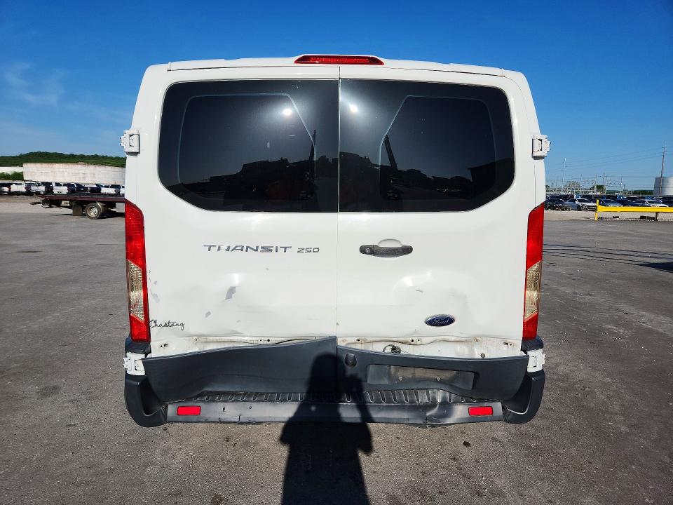 2018 Ford Transit მანქანა იყიდება აუქციონზე, vin: 1FTYR1ZM8JKB32496, აუქციონის ნომერი: 50438036