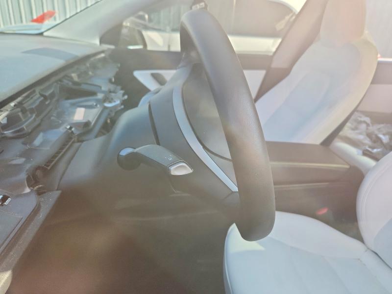 49056546 :رقم المزاد ، 5YJYGDED8MF132724 vin ، 2021 Tesla Model Y مزاد بيع