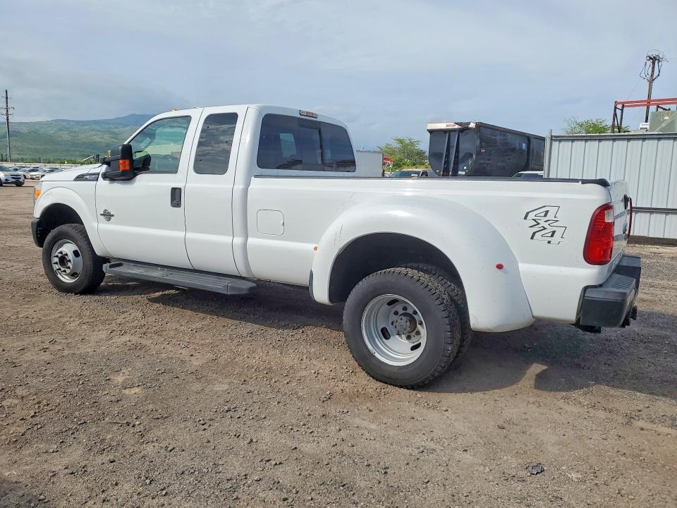 49671226 :رقم المزاد ، 1FT8X3DT0FED59980 vin ، 2015 Ford F350 مزاد بيع