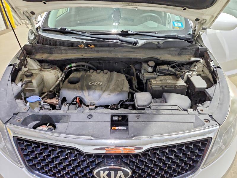 50126656 :رقم المزاد ، KNDPBCAC7F7772028 vin ، 2015 Kia Sportage مزاد بيع