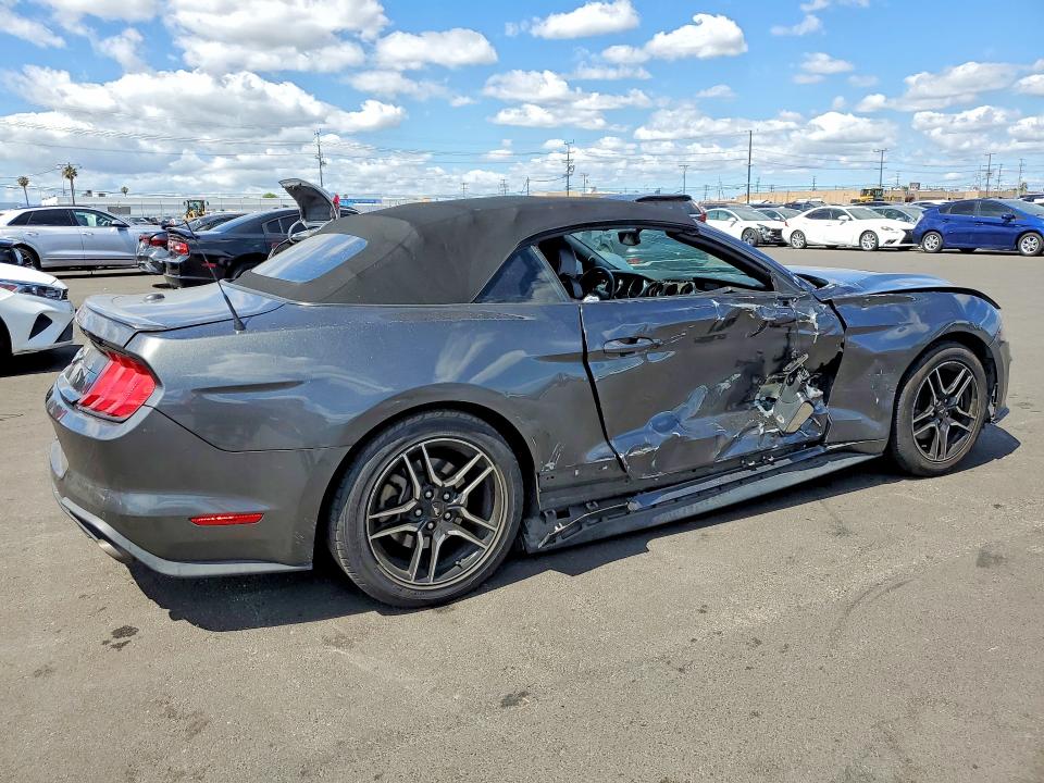 50840416 :رقم المزاد ، 1FATP8UH1K5135698 vin ، 2019 Ford Mustang مزاد بيع