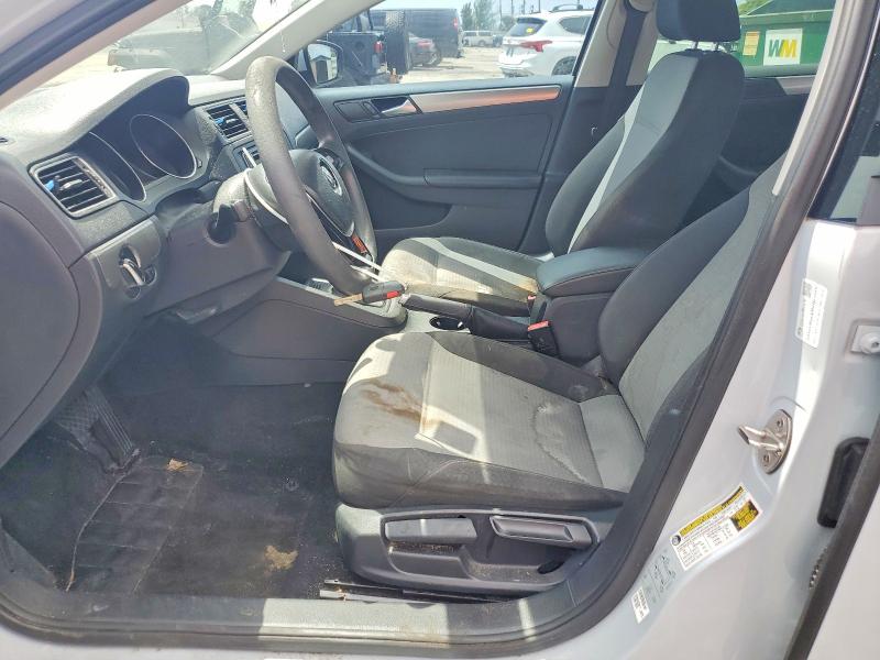 49786276 :رقم المزاد ، 3VW2B7AJXJM260243 vin ، 2018 Volkswagen Jetta مزاد بيع