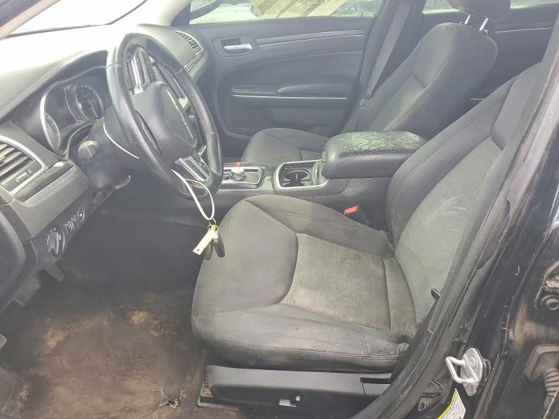 47654396 :رقم المزاد ، 2C3CCARG8JH309114 vin ، 2018 Chrysler 300 مزاد بيع