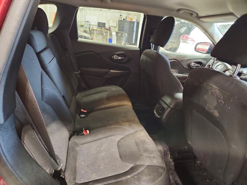 49564716 :رقم المزاد ، 1C4PJLCB6KD221849 vin ، 2019 Jeep Cherokee مزاد بيع