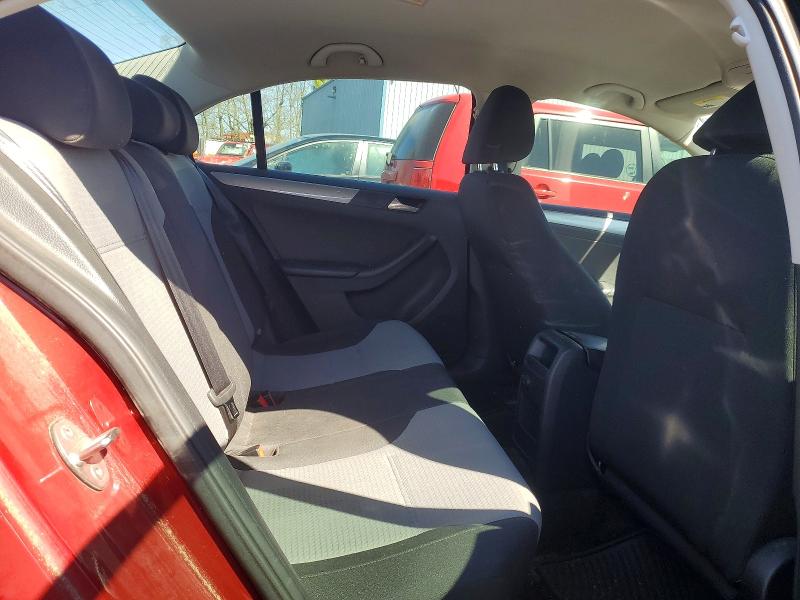 49336076 :رقم المزاد ، 3VW2B7AJ0HM256258 vin ، 2017 Volkswagen Jetta مزاد بيع