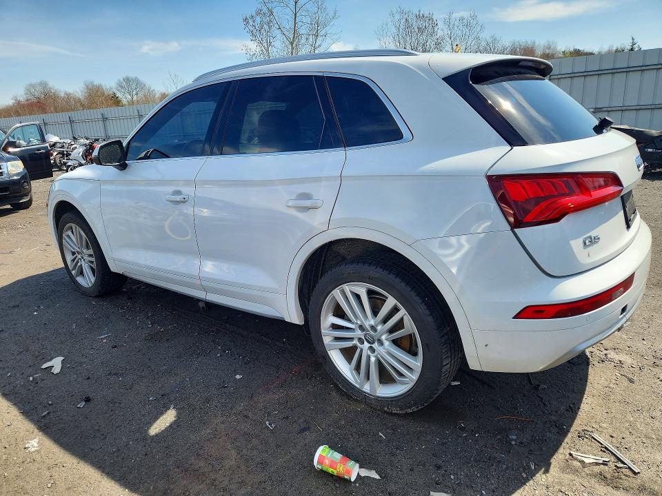 2018 Audi Q5 მანქანა იყიდება აუქციონზე, vin: WA1BNAFY8J2121064, აუქციონის ნომერი: 49837946