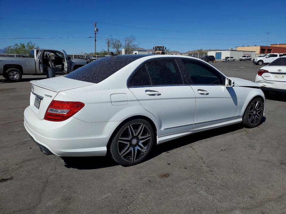 Продажа на аукционе авто 2014 Mercedes-benz C, vin: WDDGF8AB5ER316062, номер лота: 50262626