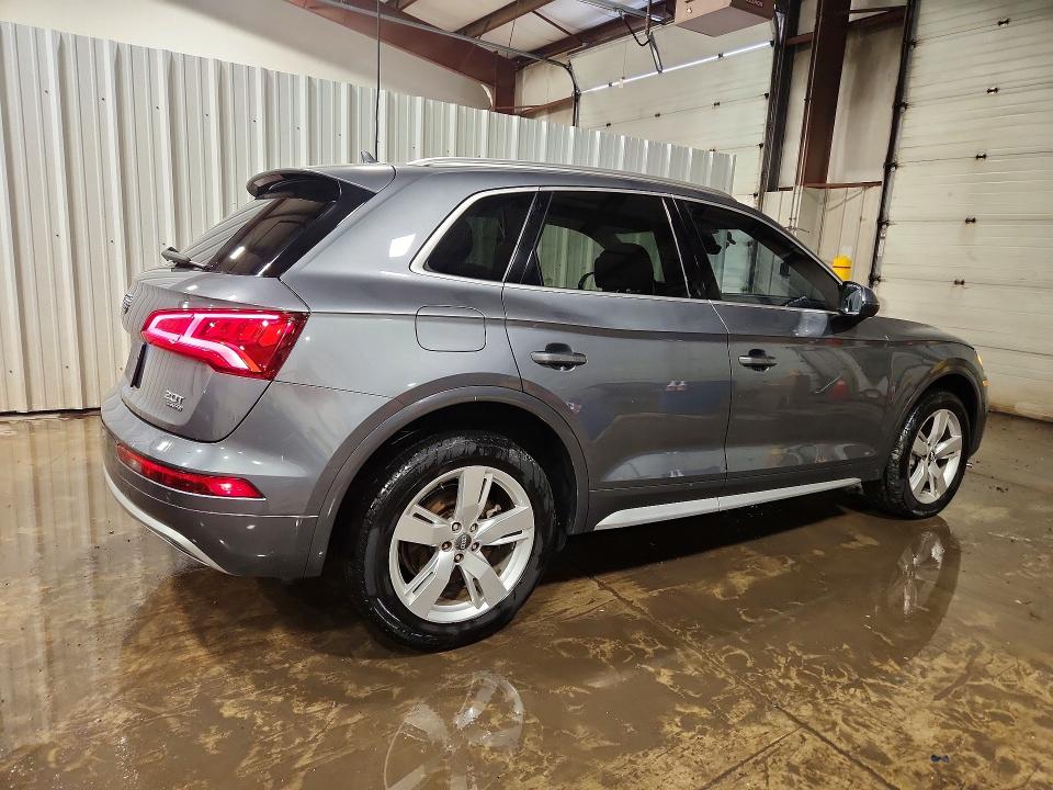 50549686 :رقم المزاد ، WA1BNAFY1J2016737 vin ، 2018 Audi Q5 مزاد بيع
