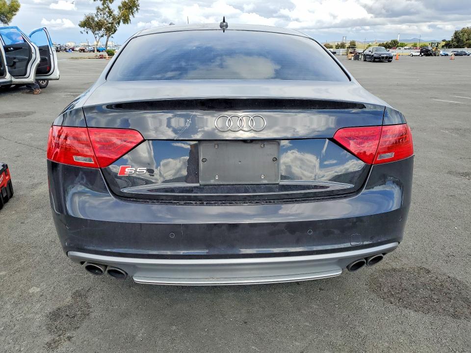2013 Audi S5 მანქანა იყიდება აუქციონზე, vin: WAUGGAFR8DA064970, აუქციონის ნომერი: 50662696