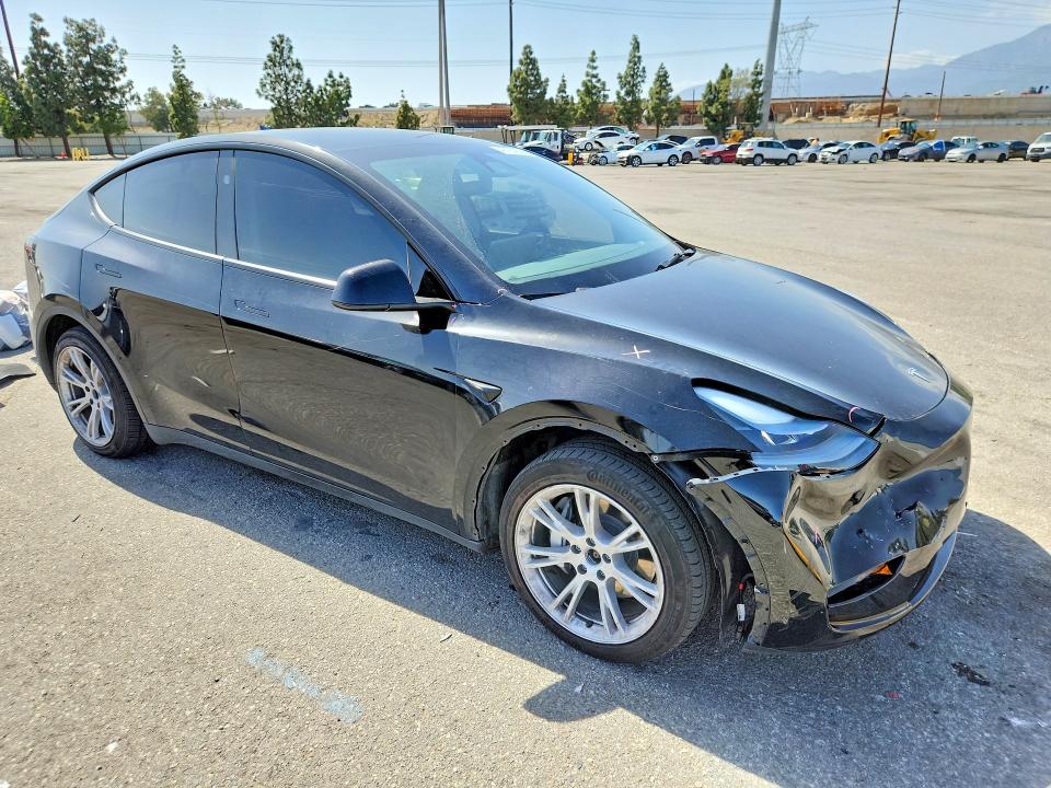 Продажа на аукционе авто 2024 Tesla Model Y, vin: 7SAYGAEEXRF993887, номер лота: 49164936