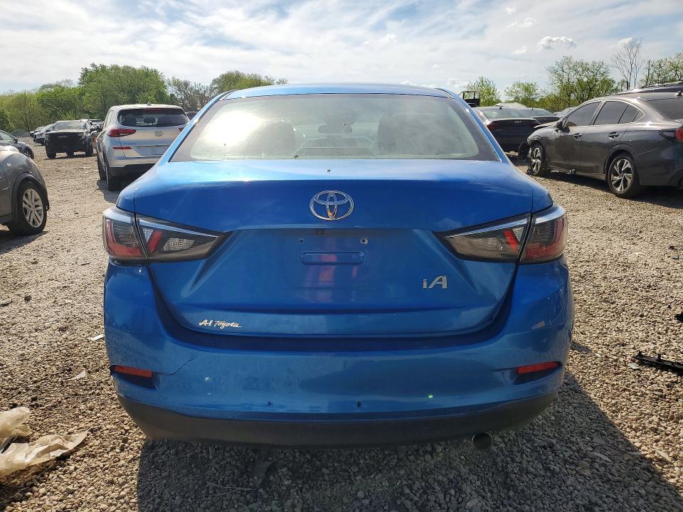 50056356 :رقم المزاد ، 3MYDLBYV1HY178278 vin ، 2017 Toyota Yaris Ia مزاد بيع