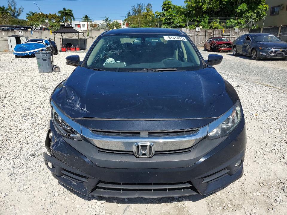 2018 Honda Civic მანქანა იყიდება აუქციონზე, vin: JHMFC1F72JX037070, აუქციონის ნომერი: 51414316