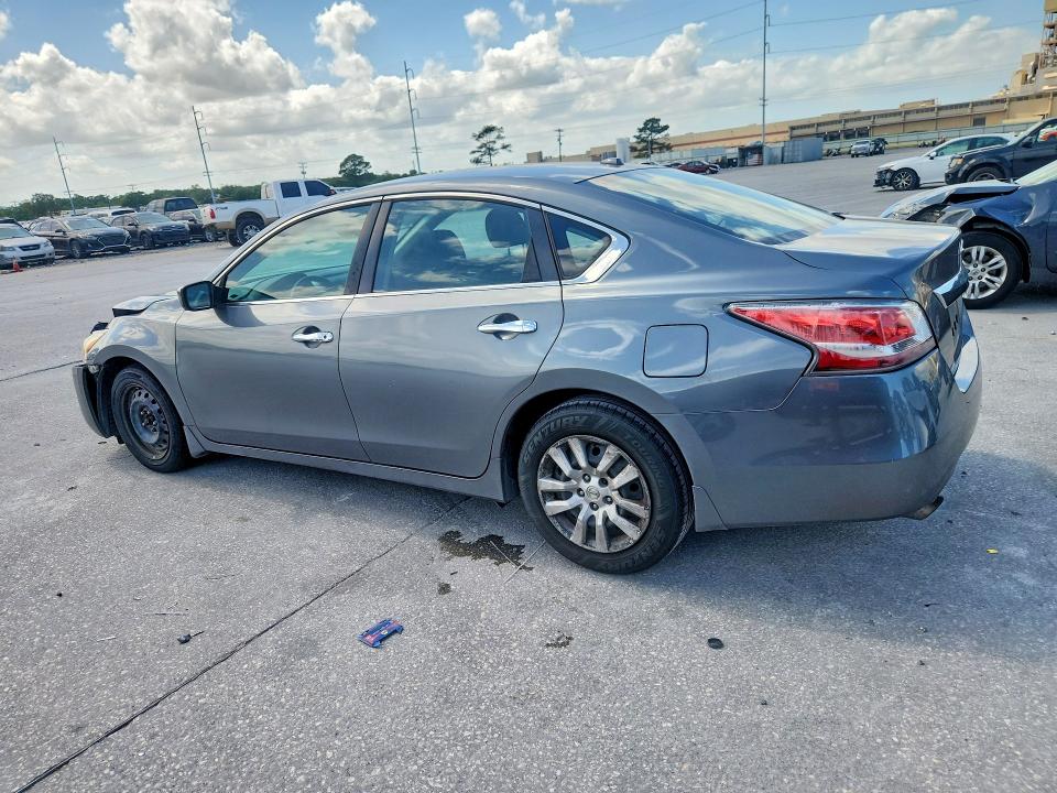 2015 Nissan Altima მანქანა იყიდება აუქციონზე, vin: 1N4AL3AP0FN873354, აუქციონის ნომერი: 49336776