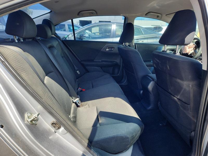 48069746 :رقم المزاد ، 1HGCR2F34HA044784 vin ، 2017 Honda Accord مزاد بيع