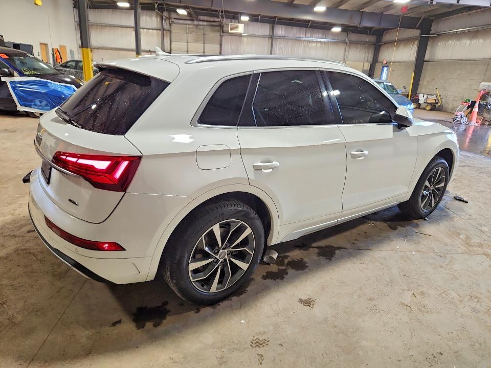 Продаж на аукціоні авто 2021 Audi Q5, vin: WA1BAAFY2M2002135, номер лоту: 49637686