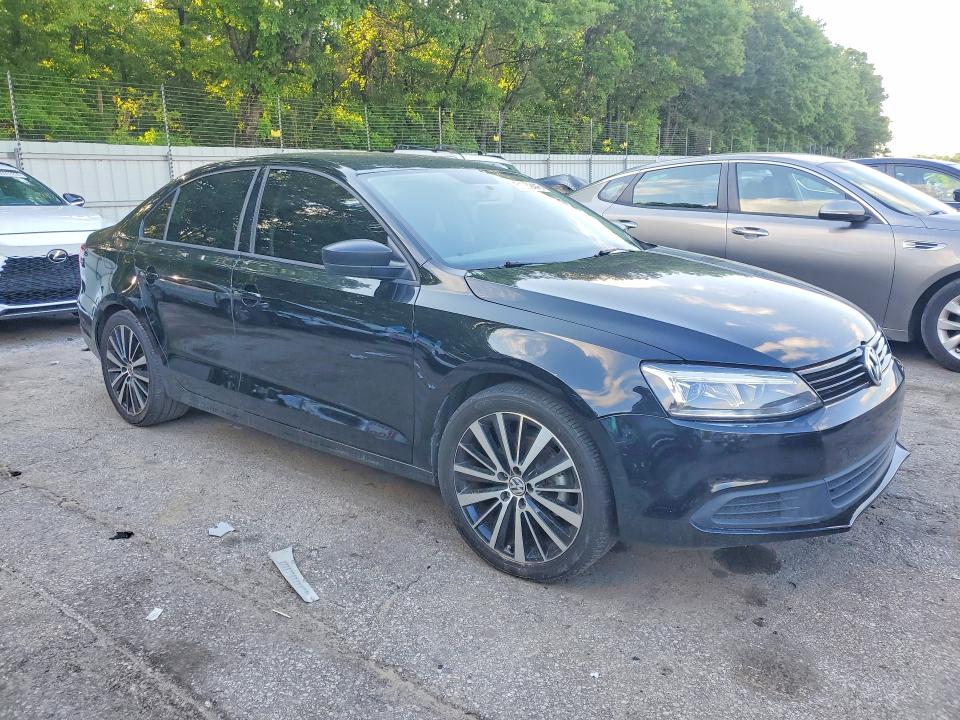 51239446 :رقم المزاد ، 3VWLL7AJ8EM419722 vin ، 2014 Volkswagen Jetta مزاد بيع