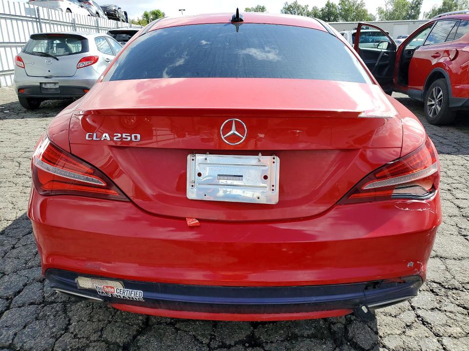 47798566 :رقم المزاد ، WDDSJ4EB5JN523063 vin ، 2018 Mercedes-benz Cla مزاد بيع