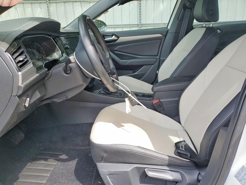 51821286 :رقم المزاد ، 3VWC57BUXMM097330 vin ، 2021 Volkswagen Jetta مزاد بيع