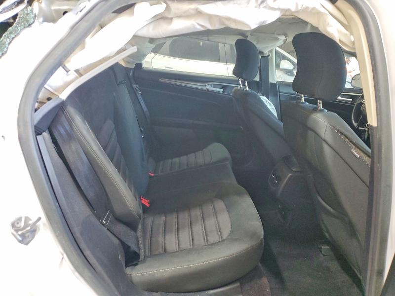 50453366 :رقم المزاد ، 3FA6P0LU9HR325770 vin ، 2017 Ford Fusion مزاد بيع