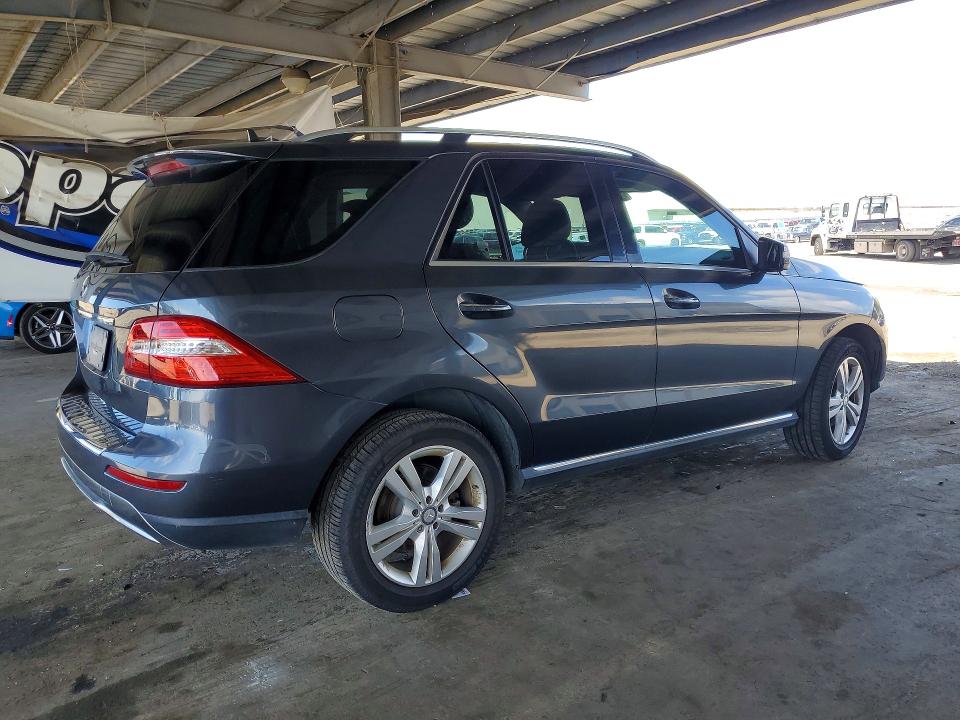 Продаж на аукціоні авто 2015 Mercedes-benz Ml, vin: 4JGDA5JBXFA583784, номер лоту: 49514666