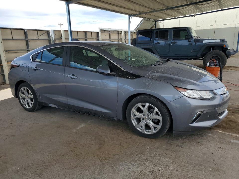 50069646 :رقم المزاد ، 1G1RB6S57JU110401 vin ، 2018 Chevrolet Volt مزاد بيع