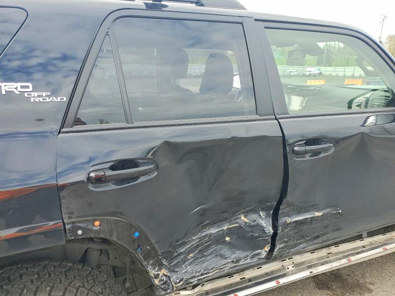 48701856 :رقم المزاد ، JTERU5JR1R6269815 vin ، 2024 Toyota 4runner مزاد بيع