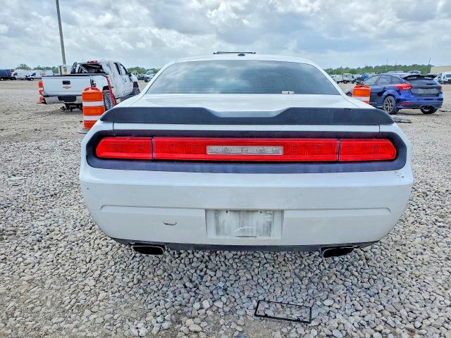 50173676 :رقم المزاد ، 2B3CJ5DT6AH264866 vin ، 2010 Dodge Challenger مزاد بيع