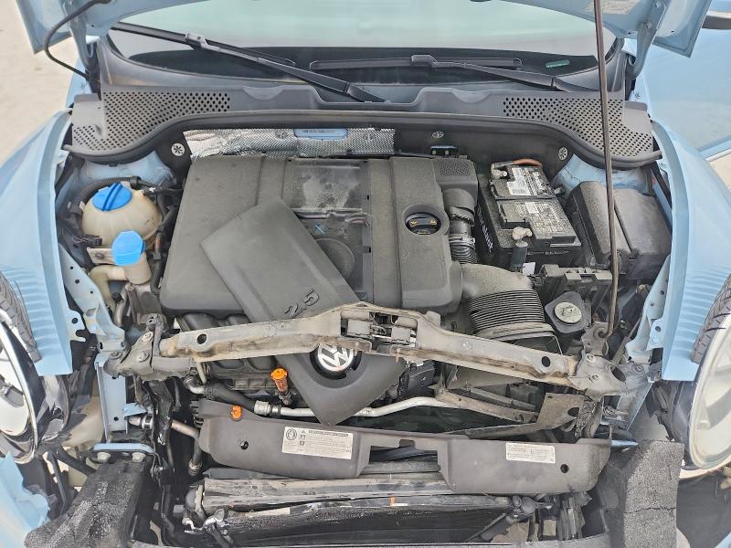 50490286 :رقم المزاد ، 3VWJX7AT1DM674563 vin ، 2013 Volkswagen Beetle مزاد بيع