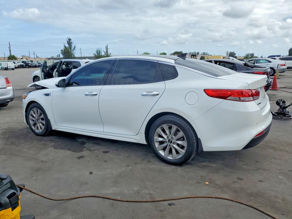 Продажа на аукционе авто 2018 Kia Optima, vin: 5XXGU4L3XJG204871, номер лота: 48335146