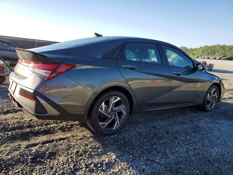 50566916 :رقم المزاد ، KMHLM4DG4SU907826 vin ، 2025 Hyundai Elantra مزاد بيع