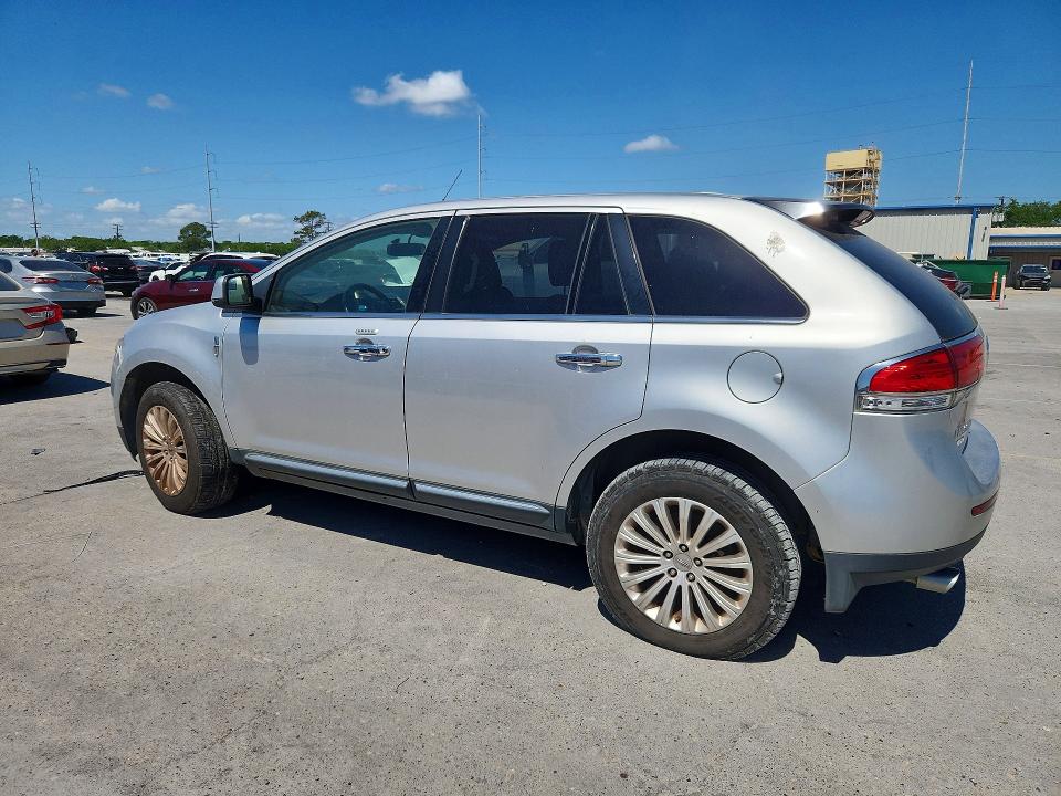 49714826 :رقم المزاد ، 2LMDJ6JK3BBJ03559 vin ، 2011 Lincoln Mkx مزاد بيع