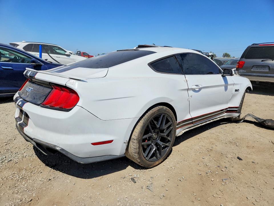 48770236 :رقم المزاد ، 1FA6P8CFXJ5136425 vin ، 2018 Ford Mustang مزاد بيع