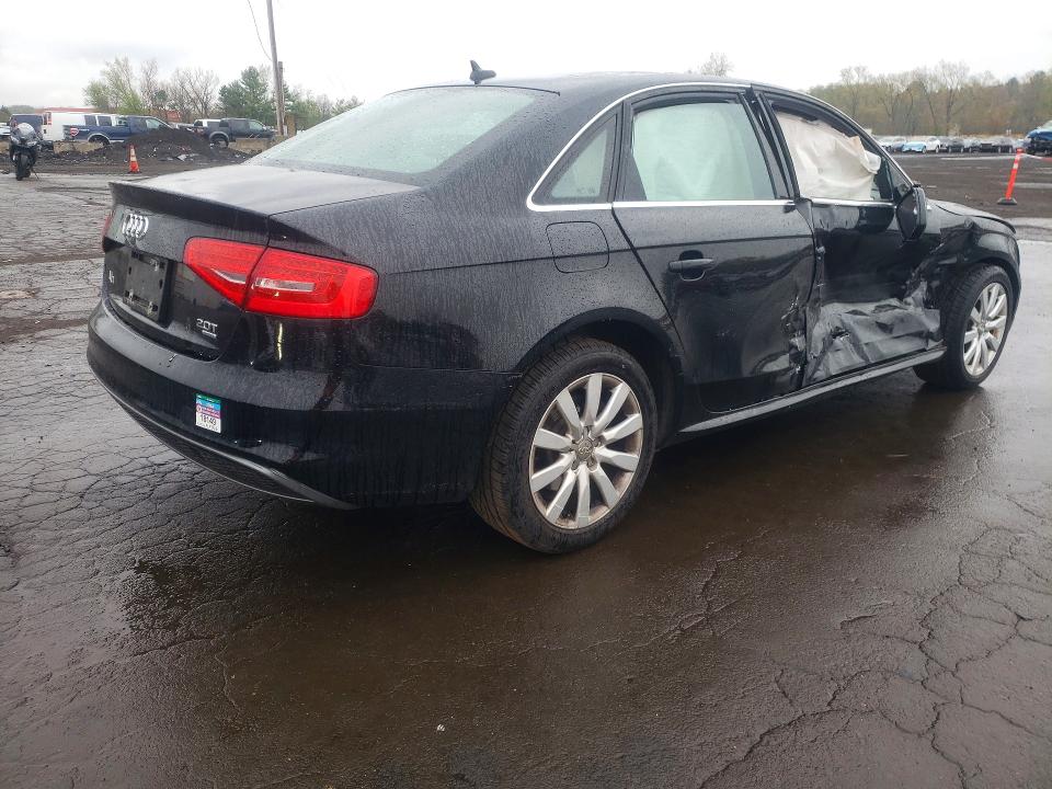 50850686 :رقم المزاد ، WAUBFAFL8FA029339 vin ، 2015 Audi A4 مزاد بيع