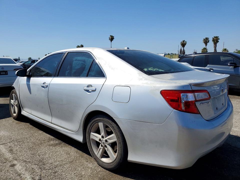 48571376 :رقم المزاد ، 4T1BF1FK6EU385002 vin ، 2014 Toyota Camry مزاد بيع