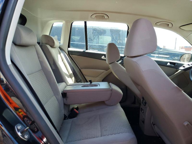 50593586 :رقم المزاد ، WVGBV7AX5AW521529 vin ، 2010 Volkswagen Tiguan مزاد بيع