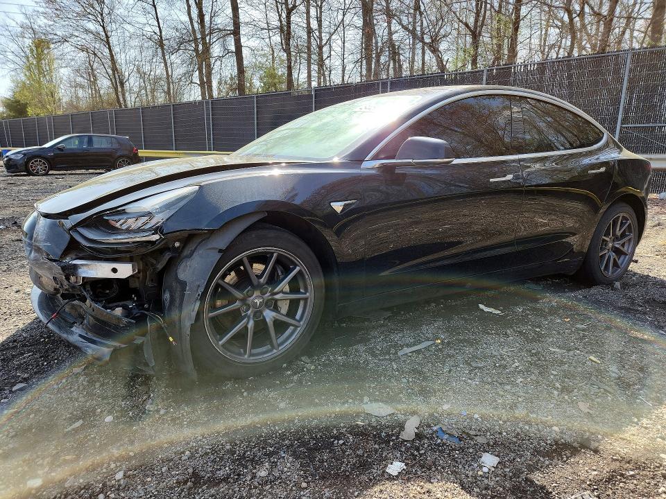 48446086 :رقم المزاد ، 5YJ3E1EA9KF301702 vin ، 2019 Tesla Model 3 مزاد بيع