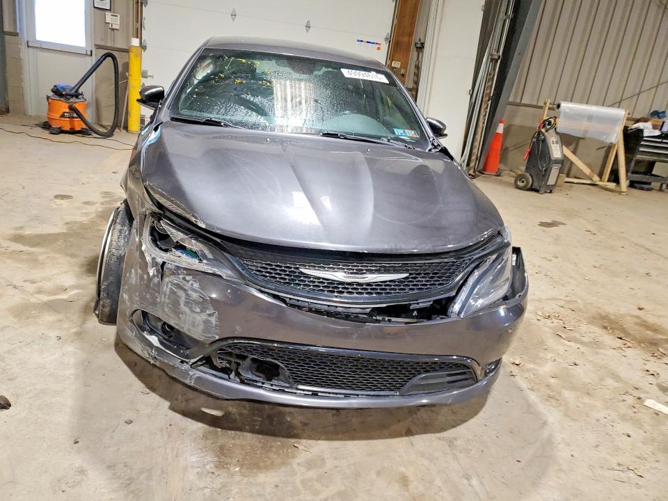Auction sale of the 2015 Chrysler 200, vin: 1C3CCCBB3FN527292, lot number: 49994616