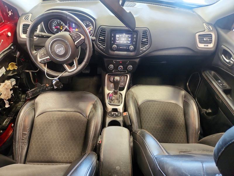50771736 :رقم المزاد ، 3C4NJDBBXJT373284 vin ، 2018 Jeep Compass مزاد بيع