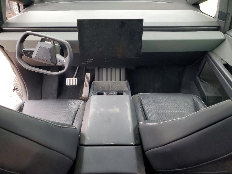 48627916 :رقم المزاد ، 7G2CEHED8RA025861 vin ، 2024 Tesla Cybertruck مزاد بيع