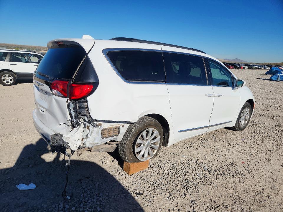 Продаж на аукціоні авто 2017 Chrysler Pacifica, vin: 2C4RC1BG1HR621683, номер лоту: 48664136