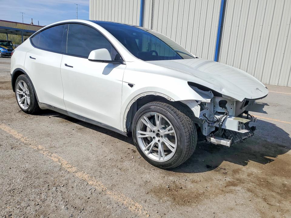 50259016 :رقم المزاد ، 7SAYGAEE6NF535984 vin ، 2022 Tesla Model Y مزاد بيع