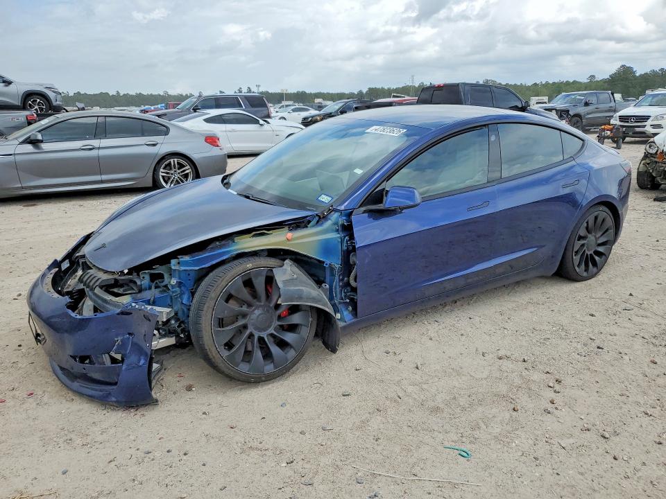 47823626 :رقم المزاد ، 5YJ3E1EC0MF926185 vin ، 2021 Tesla Model 3 مزاد بيع