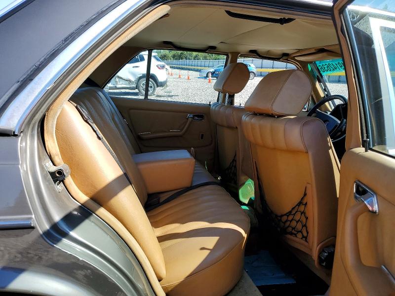 1983 Mercedes-benz 300 მანქანა იყიდება აუქციონზე, vin: WDBAB33A0DB016776, აუქციონის ნომერი: 49142636