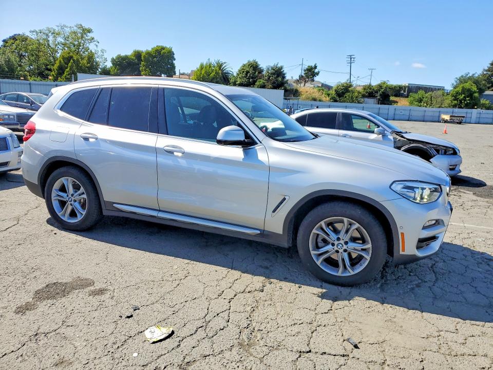 49513456 :رقم المزاد ، 5UXTR9C51KLR10092 vin ، 2019 Bmw X3 مزاد بيع