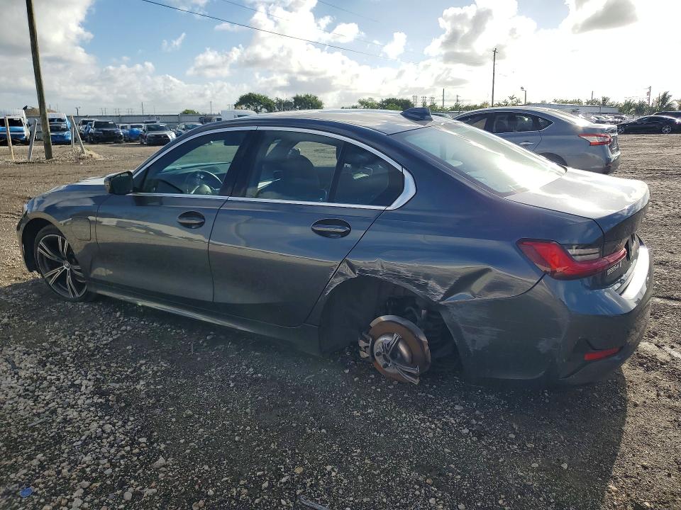 2021 Bmw 330e მანქანა იყიდება აუქციონზე, vin: 3MW5P7J05M8B88984, აუქციონის ნომერი: 48710166
