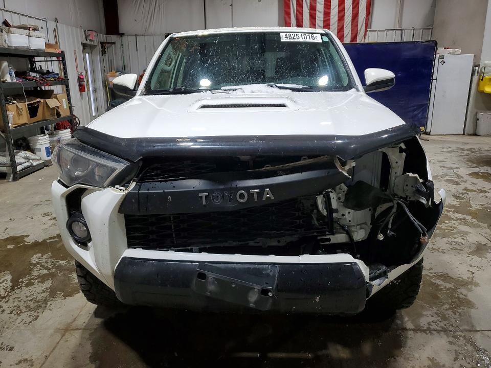 Продажа на аукционе авто 2018 Toyota 4runner, vin: JTEBU5JRXJ5544349, номер лота: 48251016
