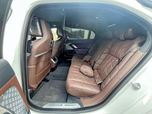2023 Bmw I7 მანქანა იყიდება აუქციონზე, vin: WBY53EJ08PCL69978, აუქციონის ნომერი: 48802706